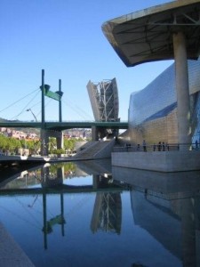 Nordspanien Guggenheim-Museum Brücke